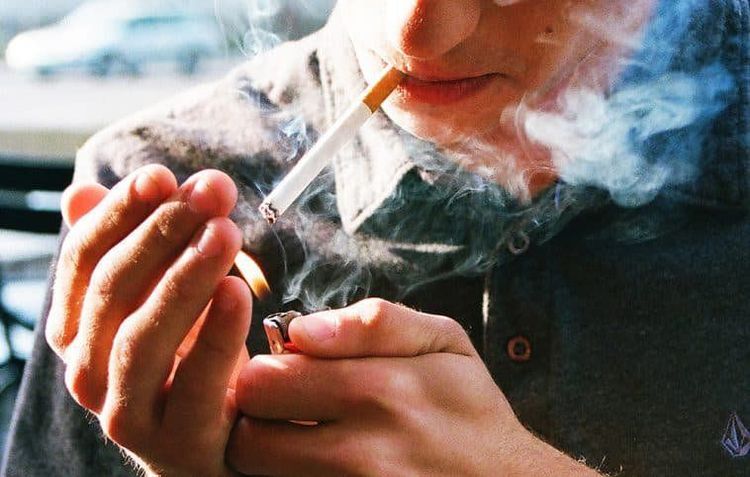 Thuốc lá là tác nhân gây ra bệnh ung thư lưỡi
