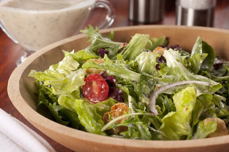 
Việc tiêu thụ món salad với mật độ năng lượng thấp làm giảm năng lượng bữa ăn từ 7-12%
