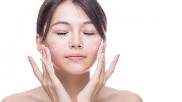 
Bổ sung axit hyaluronic có thể giúp làn da của bạn trông mềm mại hơn
