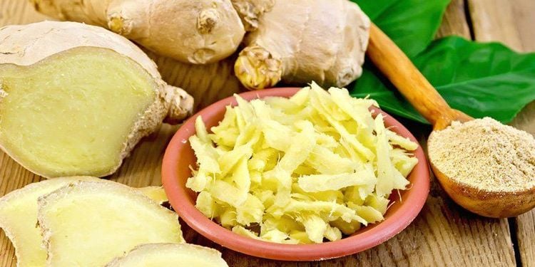 Drinking ginger tea helps alleviate the symptoms of morning sickness.