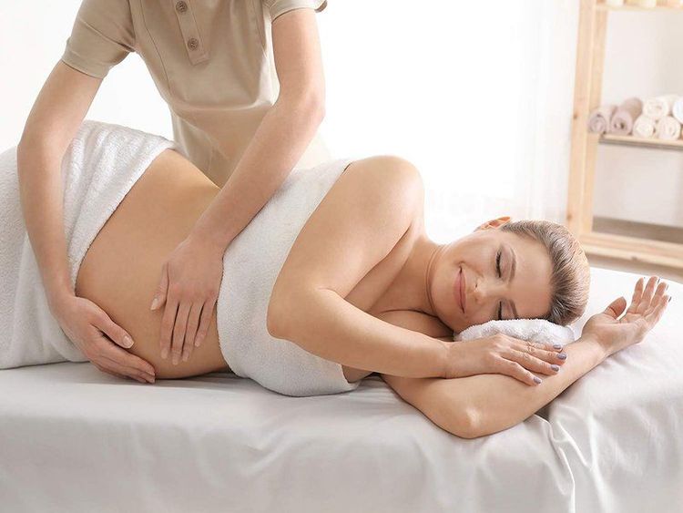 
Các cách massage lưng hiệu quả giúp giảm đau cho bà bầu
