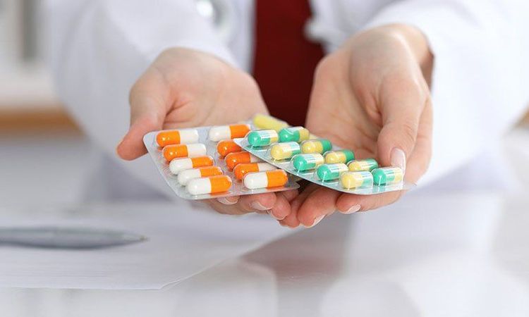 Bạn có thể được kê thuốc kháng Histamine nếu bị dị ứng rượu vang