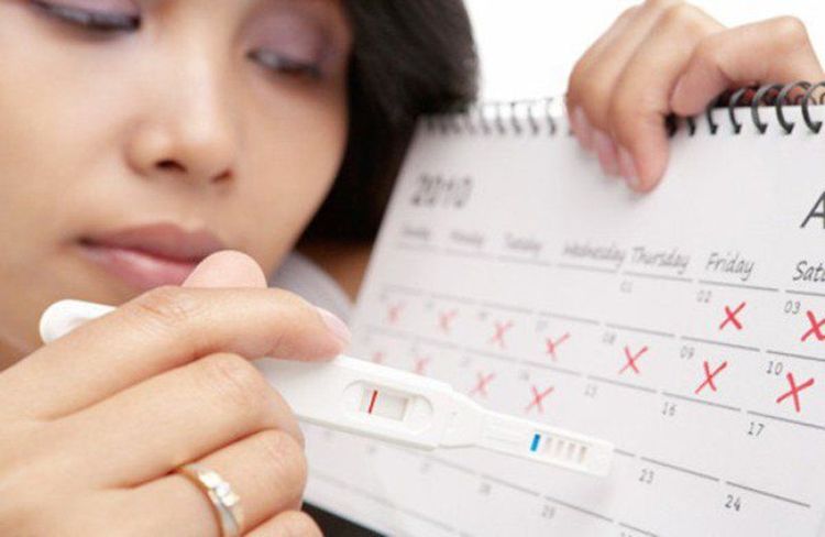 There are many differences between the signs of menstruation and pregnancy