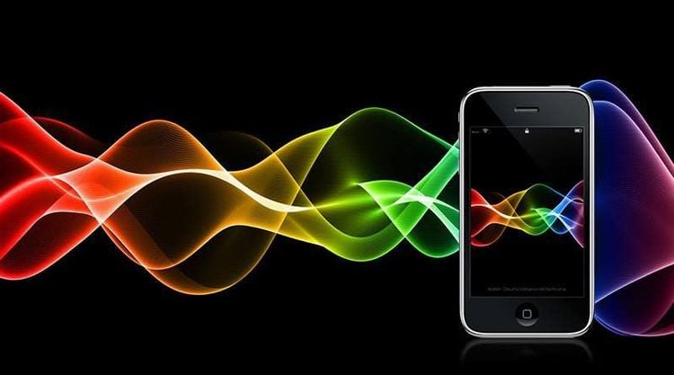Dùng điện thoại quá nhiều có thể ảnh hưởng tới một số thiết bị y tế