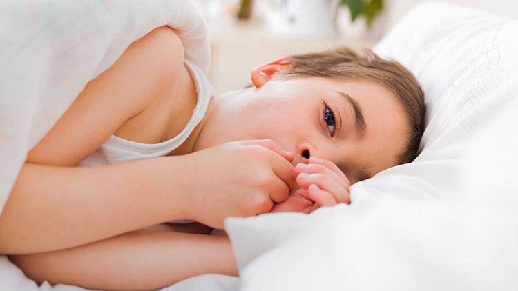 Tình trạng trẻ ho về đêm nhiều sẽ khiến các bậc phụ huynh lo lắng
