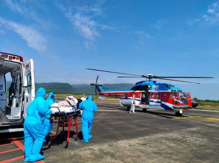 Vinmec Phu Quoc - The first medical unit to provide emergency transportation by helicopter