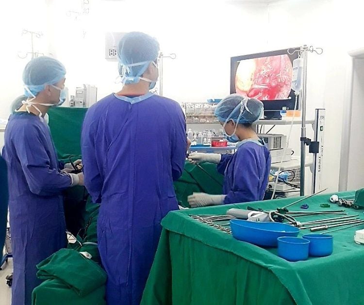 
Laparoscopic partial gastrectomy, D2 lymph node dissection, and postoperative chemotherapy were performed by the gastroenterology specialists at Vinmec Da Nang.
