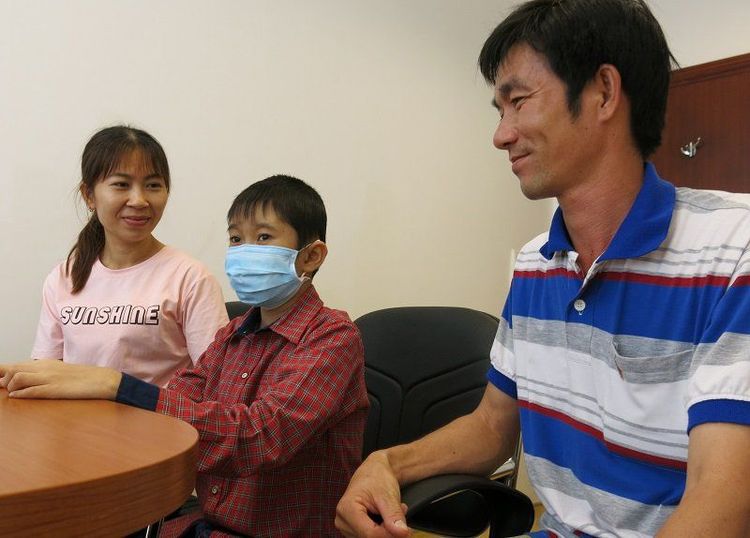 
When Sinh was given the chance to have a liver transplant at Vinmec Times City General Hospital, Lan and her husband were taken aback (Hanoi).
