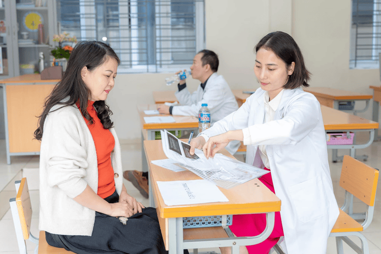 From Hospital to School Campus – PinkWin continue spreading strength and gratitude to female teachers