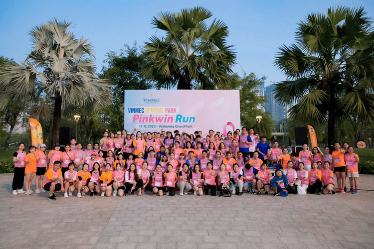 Vinmec joining 3,000 Vietnamese women in the campaign of “Turn Love into Action to Win Breast Cancer”