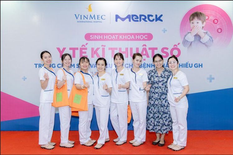 Vinmec cập nhật kiến thức và ứng dụng kỹ thuật số điều trị cho trẻ rối loạn tăng trưởng và thiếu GH