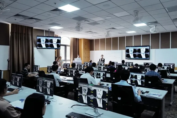 The courses will help experienced doctors continue to update their knowledge.