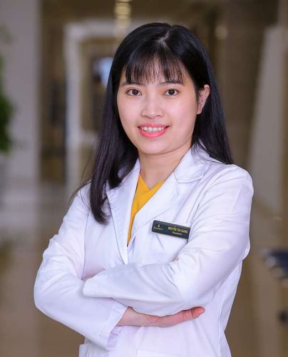 Pharmacist Nguyen Thu Giang