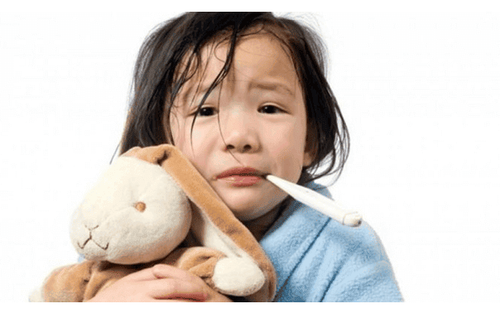 How to handle when the baby has a high fever convulsion?