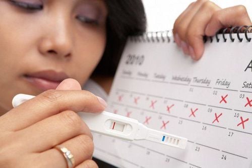 Uống thuốc tránh thai bị rối loạn kinh nguyệt thì có ảnh hưởng đến khả năng mang thai không?