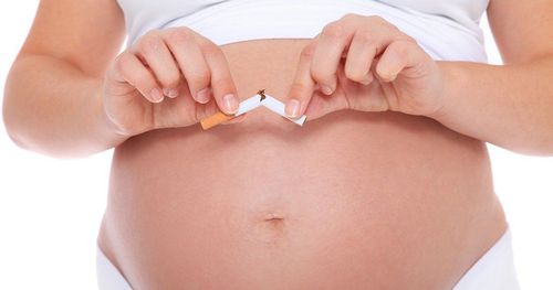 How does smoking affect the health of the fetus?