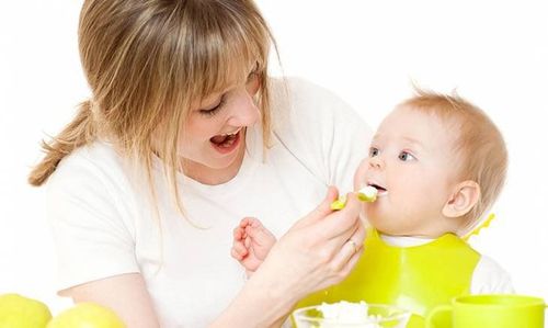 A complete guide to weaning as recommended by the National Institute of Nutrition