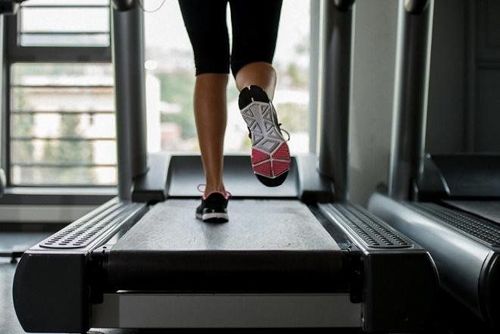 
Thảm chạy loại treadmill
