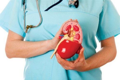 How is glomerulonephritis diagnosed?