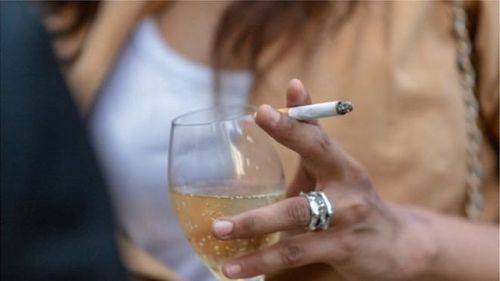 
Smoking and drinking alcohol during pregnancy have negative effects on the child's development and health later on
