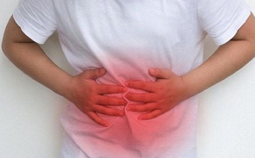 How can stress and anxiety worsen irritable bowel syndrome symptoms?