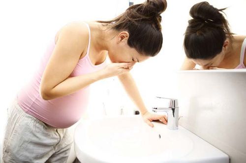 Symptoms of severe morning sickness - when is the most severe morning sickness?