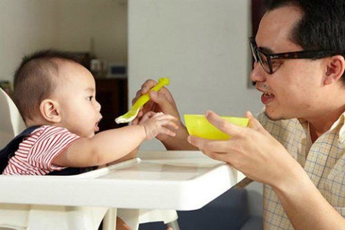 
Cha mẹ cần làm gì để khắc phục biếng ăn ở trẻ?
