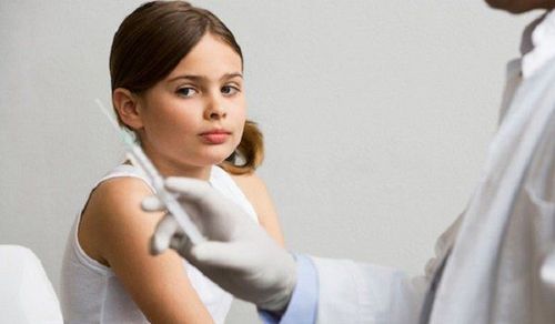 
Tiêm phòng vắc xin viêm gan virus B là biện pháp phòng ngừa quan trọng hàng đầu
