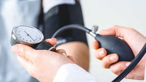 Low blood pressure test and diagnosis