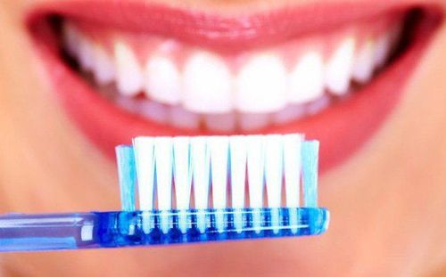 What is the right way to brush your teeth?