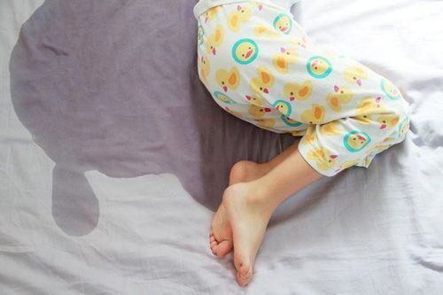 How to treat bedwetting?