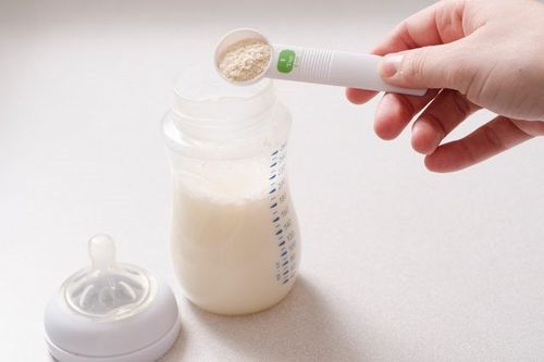 Cách sử dụng sữa bột an toàn cho bé