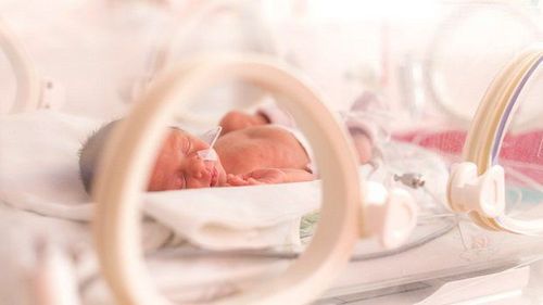 Acute respiratory failure in premature infants: Risks and complications