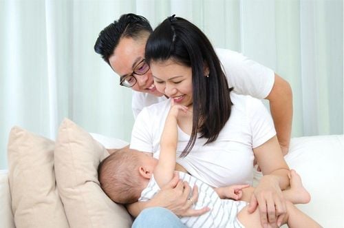 Các câu hỏi mẹ nào cũng gặp khi bắt đầu cho con bú