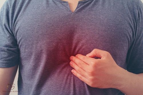 Pain in the epigastrium under the ribs, indigestion, yellow urine, and fever is what disease?