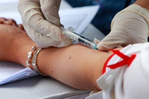 
Xét nghiệm HIV là các xét nghiệm máu hoặc dịch trong cơ thể để xác định bạn có bị nhiễm HIV hay khônh
