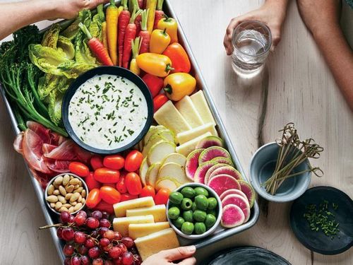 
Thực hiện eat clean bạn nên tiêu thụ thực phẩm ở trạng thái tự nhiên như trái cây
