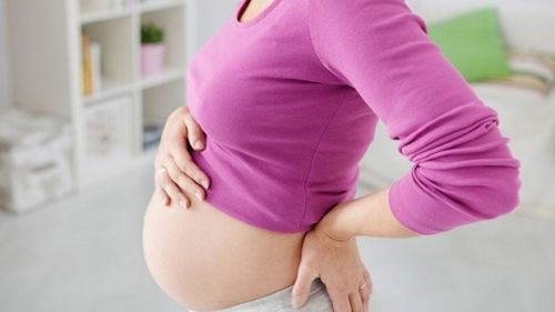 5 weeks pregnant with brown bleeding, back pain, is it okay?