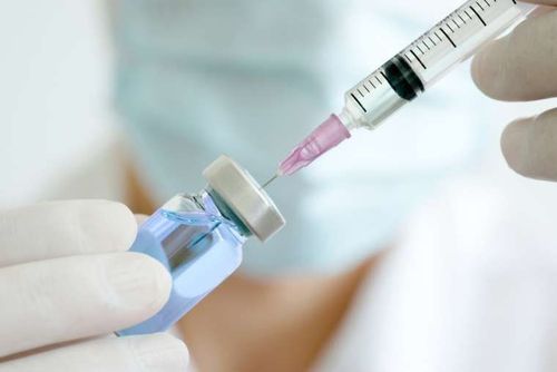 Danh sách các loại vắc xin được khuyến cáo tiêm cho người lớn