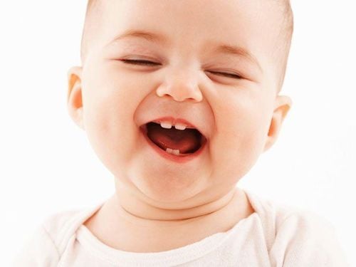 Age of baby teeth, permanent teeth and tooth replacement in children