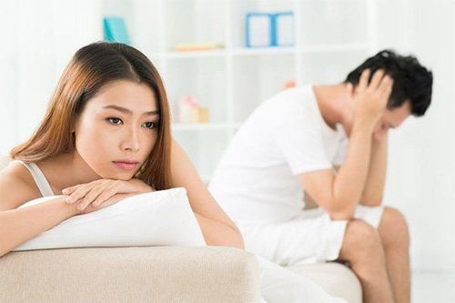 
Rối loạn cương dương khiến nam giới mất tự tin trước chị em
