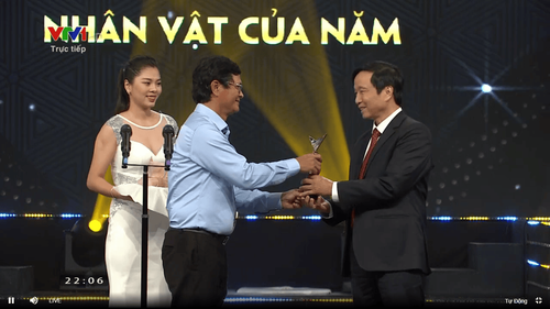 GS.Nguyễn Thanh Liêm được trao giải thưởng Nhân vật của năm Ấn tượng VTV 2019