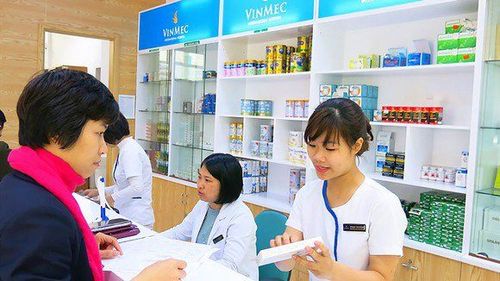 
Trước khi dùng thuốc, bệnh nhân được hướng dẫn sử dụng thuốc an toàn
