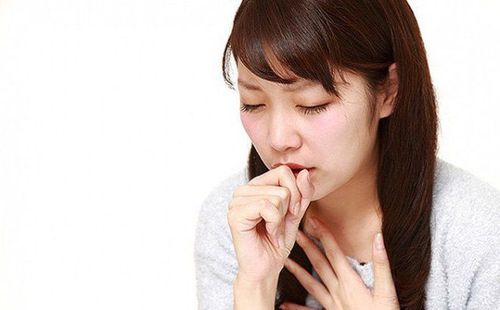 Bé uống thuốc điều trị viêm phế quản phổi hết sổ mũi, giảm ho nhưng thở khò khè liệu bệnh đã giảm chưa?