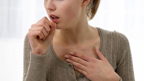 Treating sore throat without antibiotics