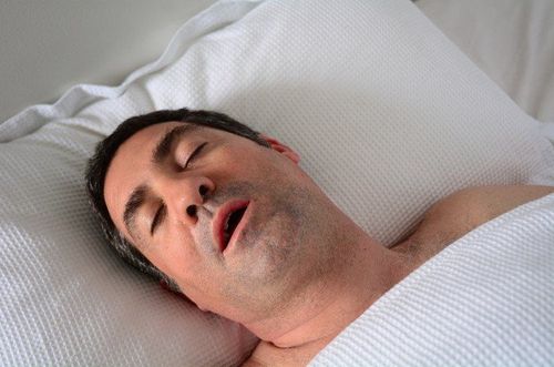 Explain the phenomenon of lack of oxygen when sleeping