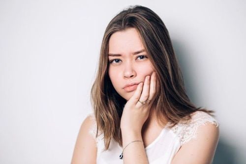 How Does Tooth Sensitivity Impact New Mothers?