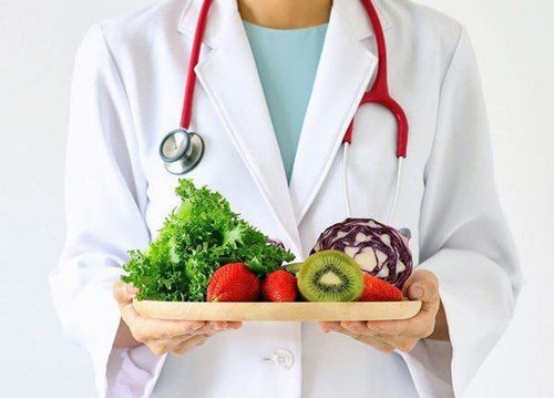 Tips to reduce cancer risk and the role of diet