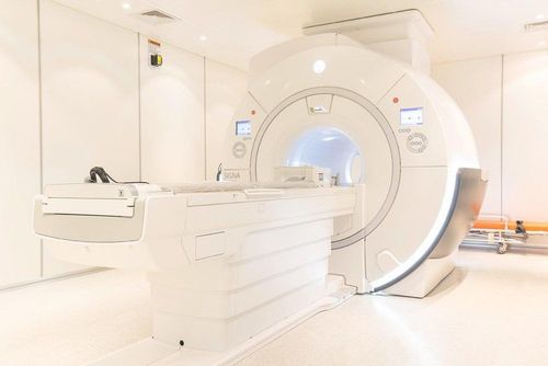 How does magnetic resonance imaging (MRI) affect the body?