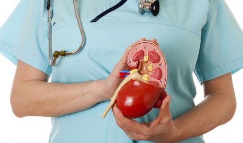 Phù là triệu chứng điển hình của hội chứng thận hư